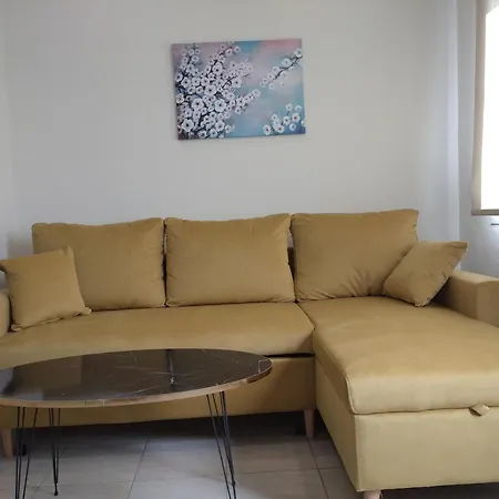 Oasis Apartment